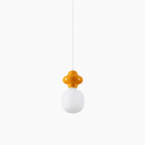 Vilrosa-S-Yellow-minimalistyczna-lampa-wiszaca-ceramiczna-18-zolta-mleczne-szklo-01.webp
